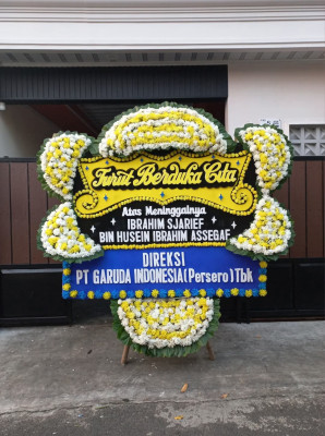 Papan Bunga Duka di Der Koumur