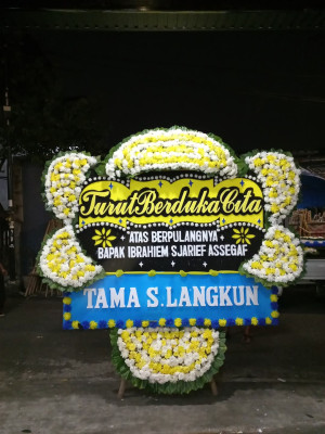 Papan Bunga Duka di Der Koumur